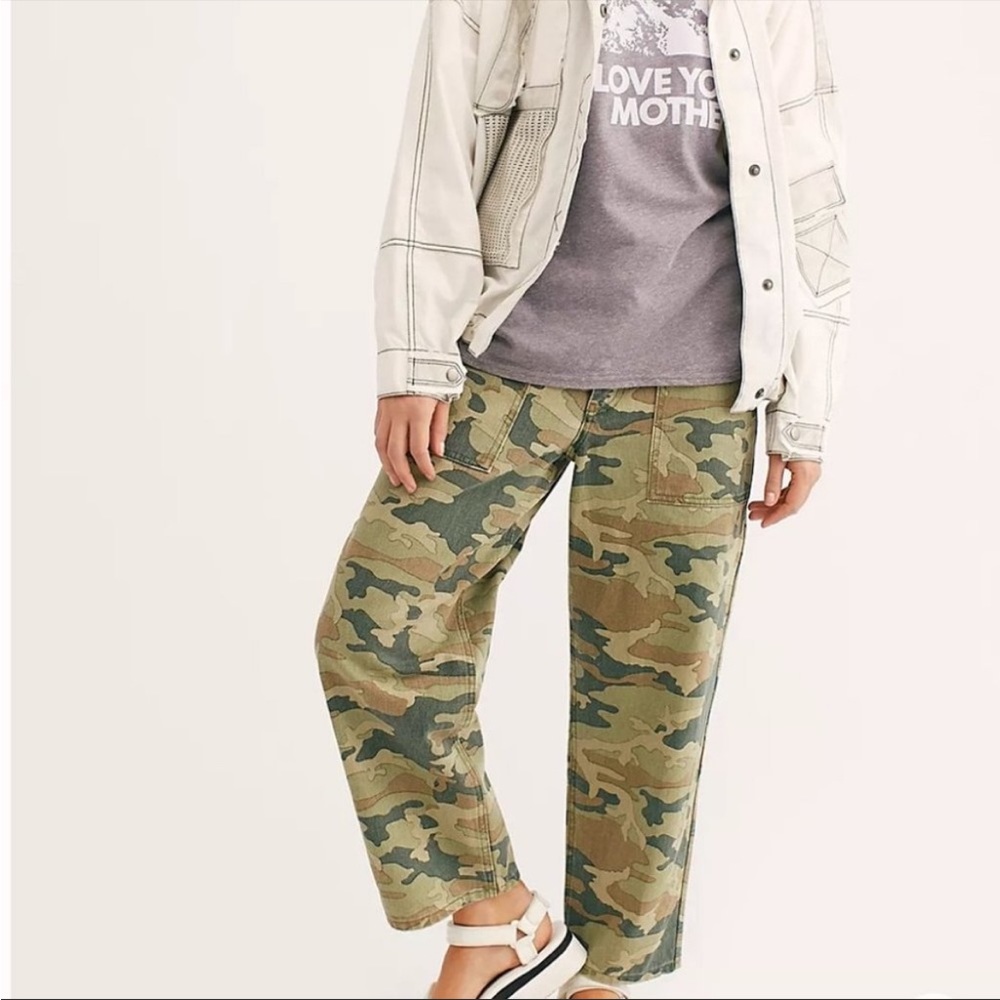 We the free Free People Remy camouflage pant 26
